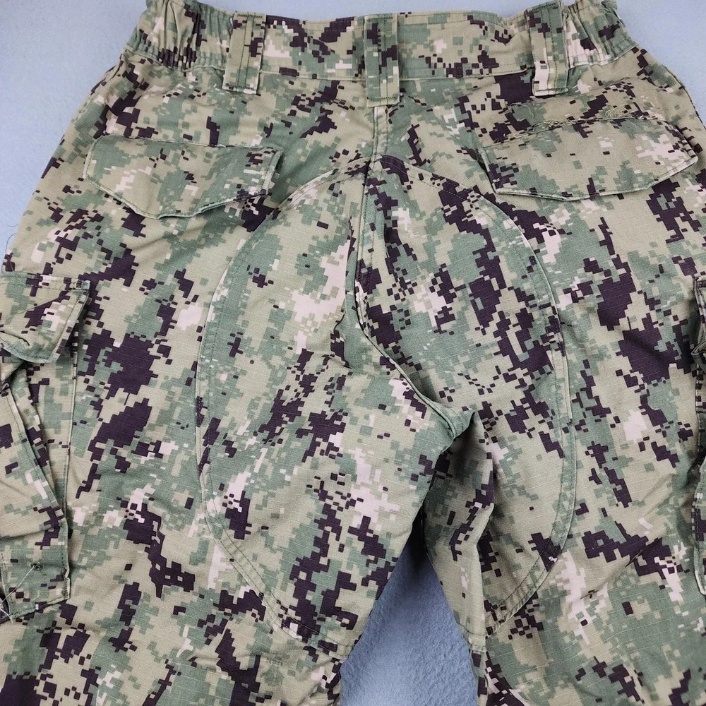 M & M Manufacturing Pants Mens M 33x31 Green NWU Type III Camo Cargo Workwear